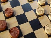 Joc Checkers rusesc on-line