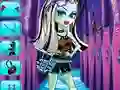 Joc Monster High: Îmbracă-i on-line